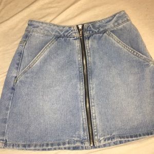 Kendall & Kylie high rise jean skirt